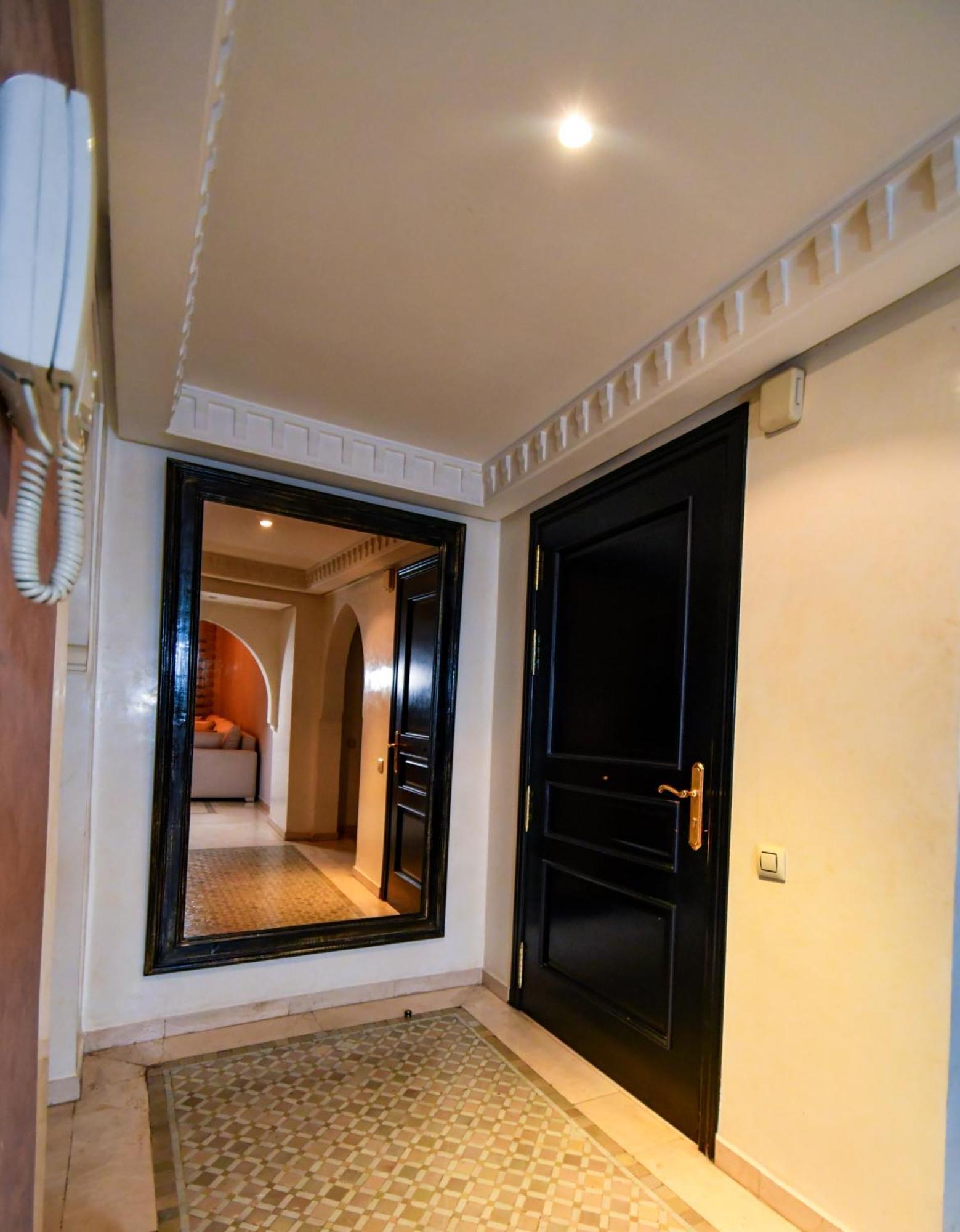 Appartement Haut Standing Gueliz Plaza Marrakesh Eksteriør billede
